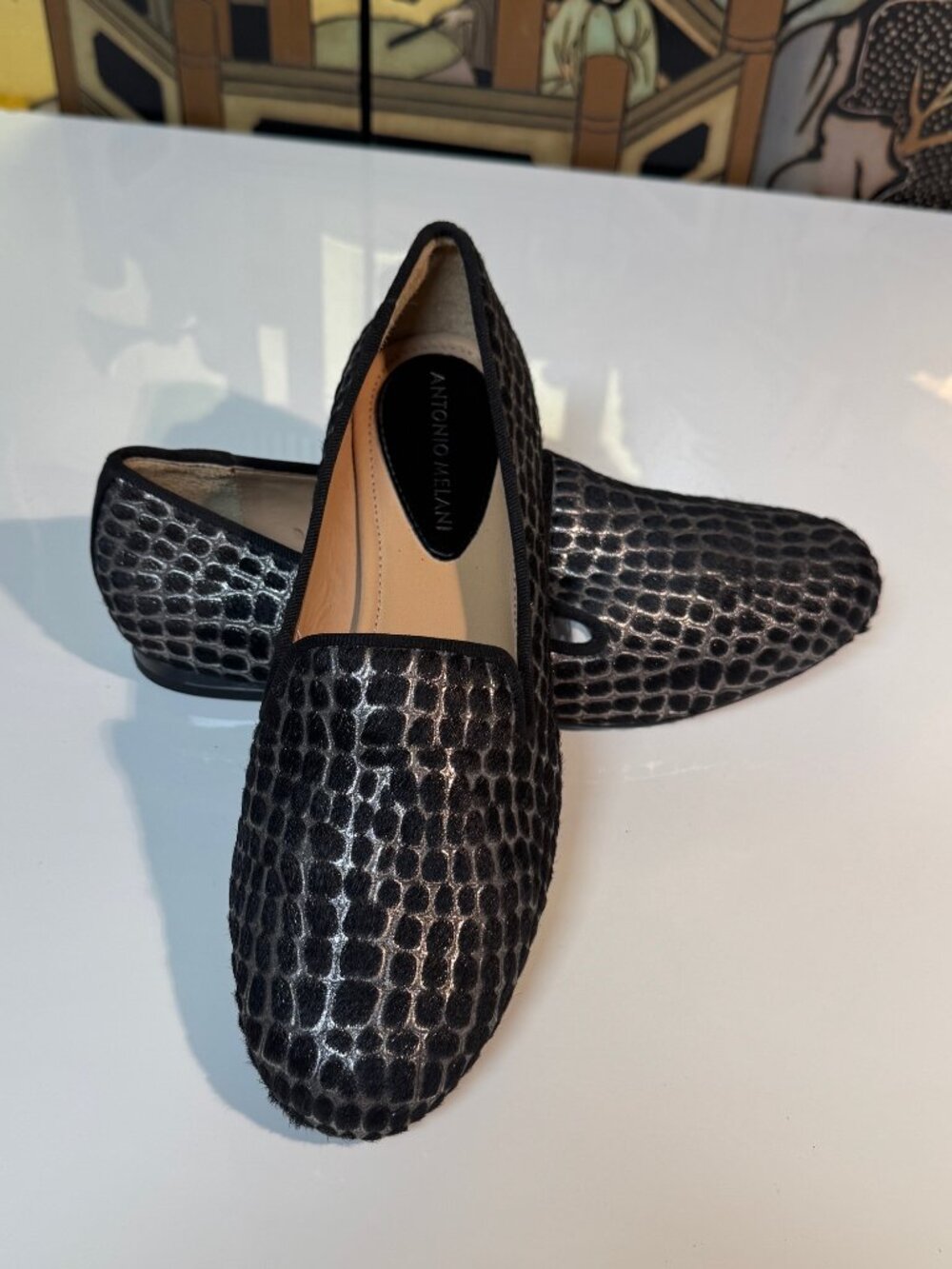 Size 8 Antonio Melani slip ons - like new